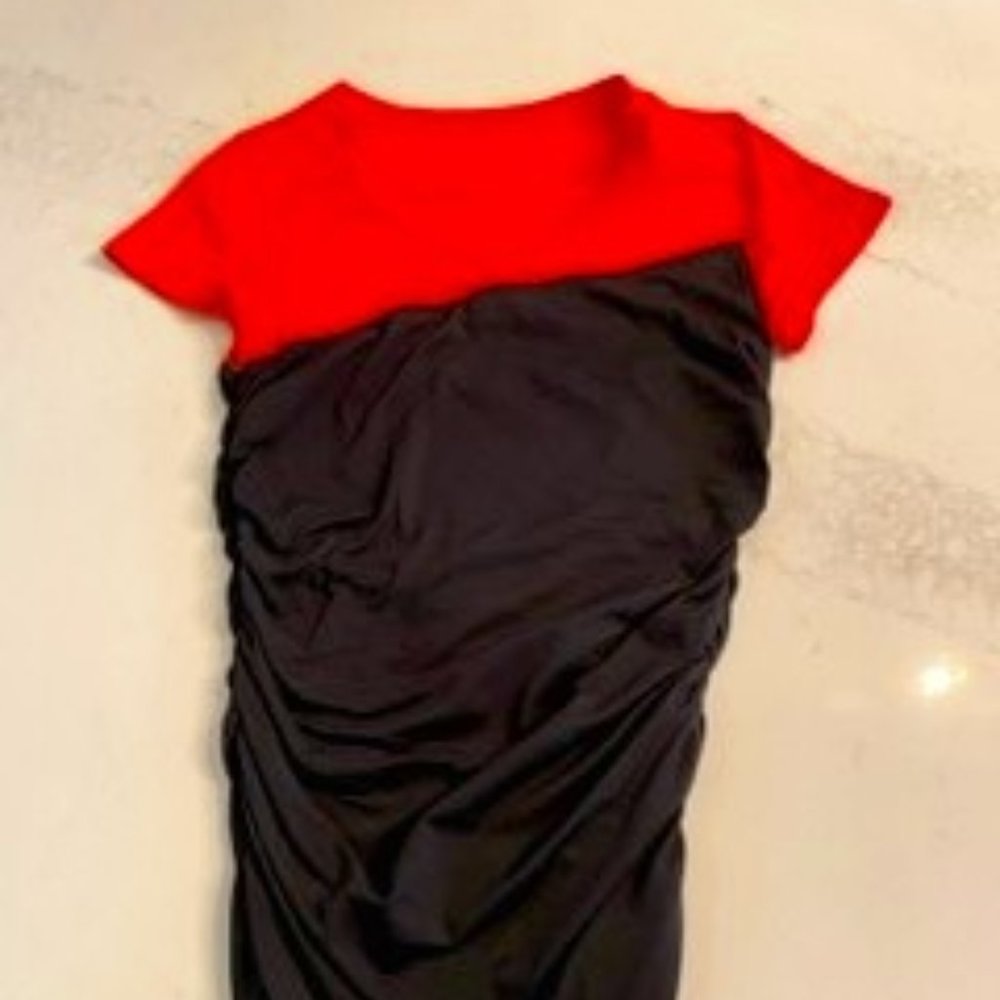 XS MPG Black and Red meshed top , ragland sleeve and ruching detail